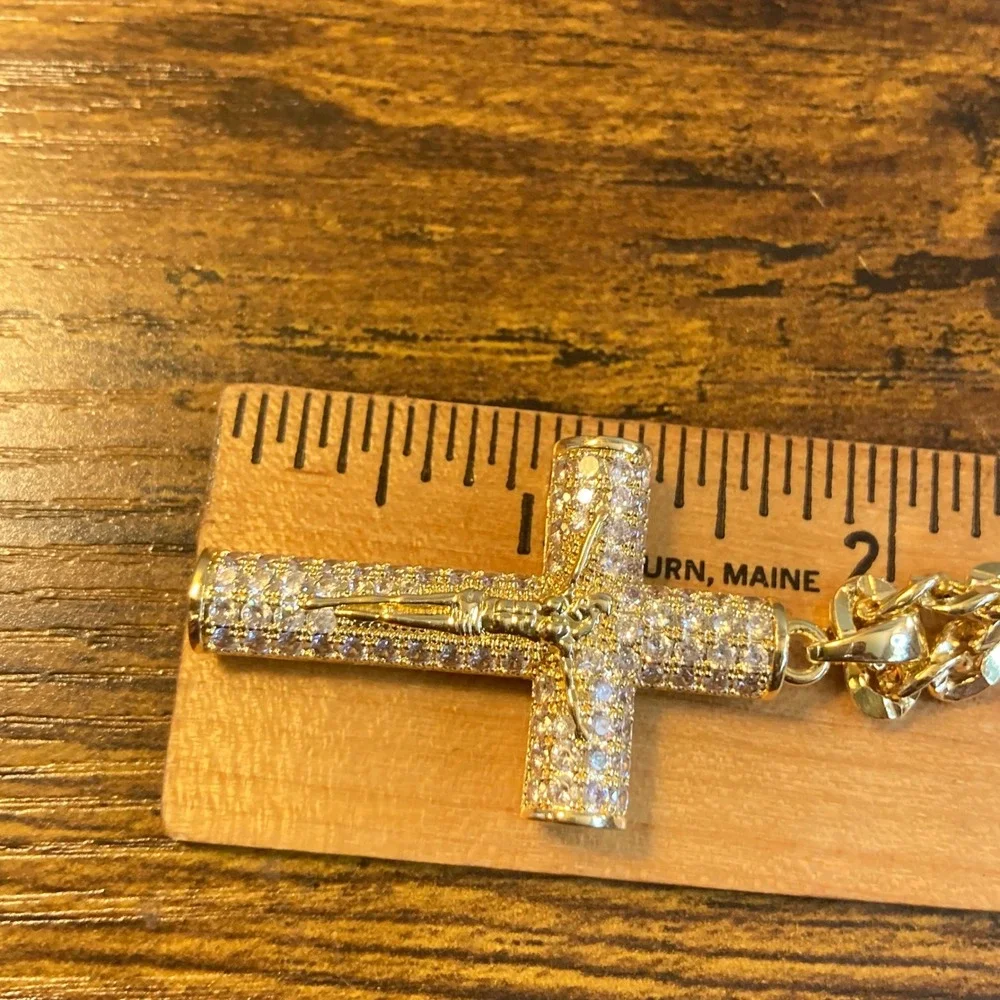 Gold Tone Iced Out Crucifix Cross Pendant Necklace Mens 23